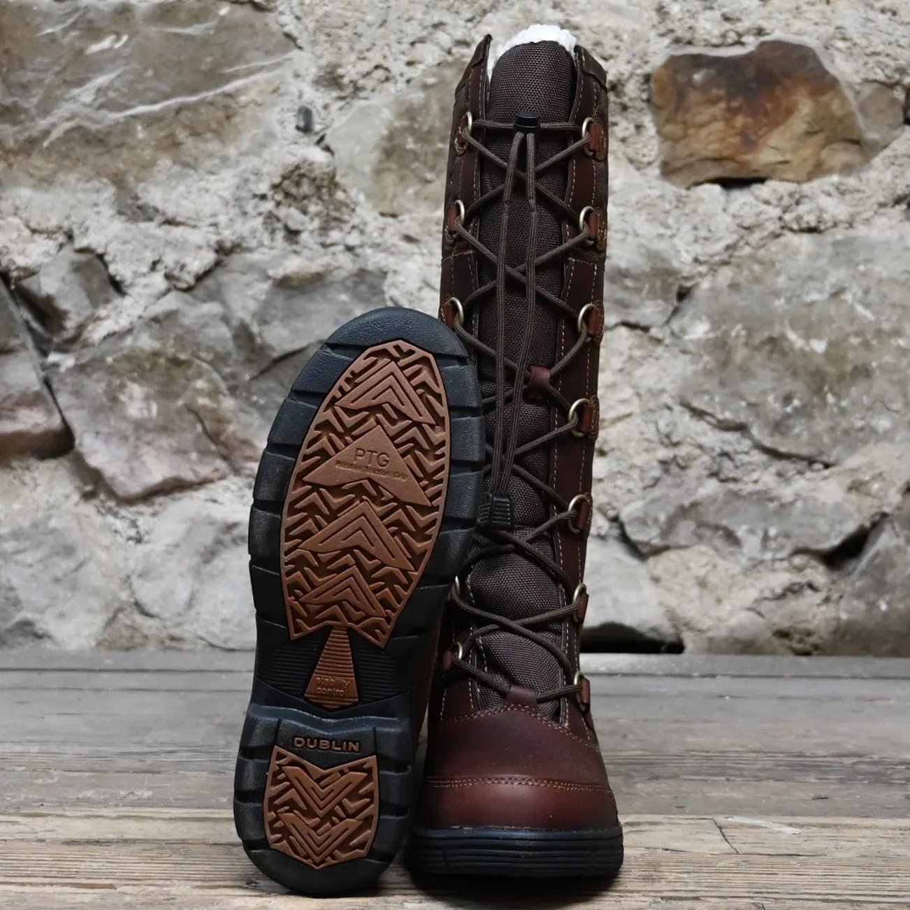 Dublin Fleet Boots In Red and Brown